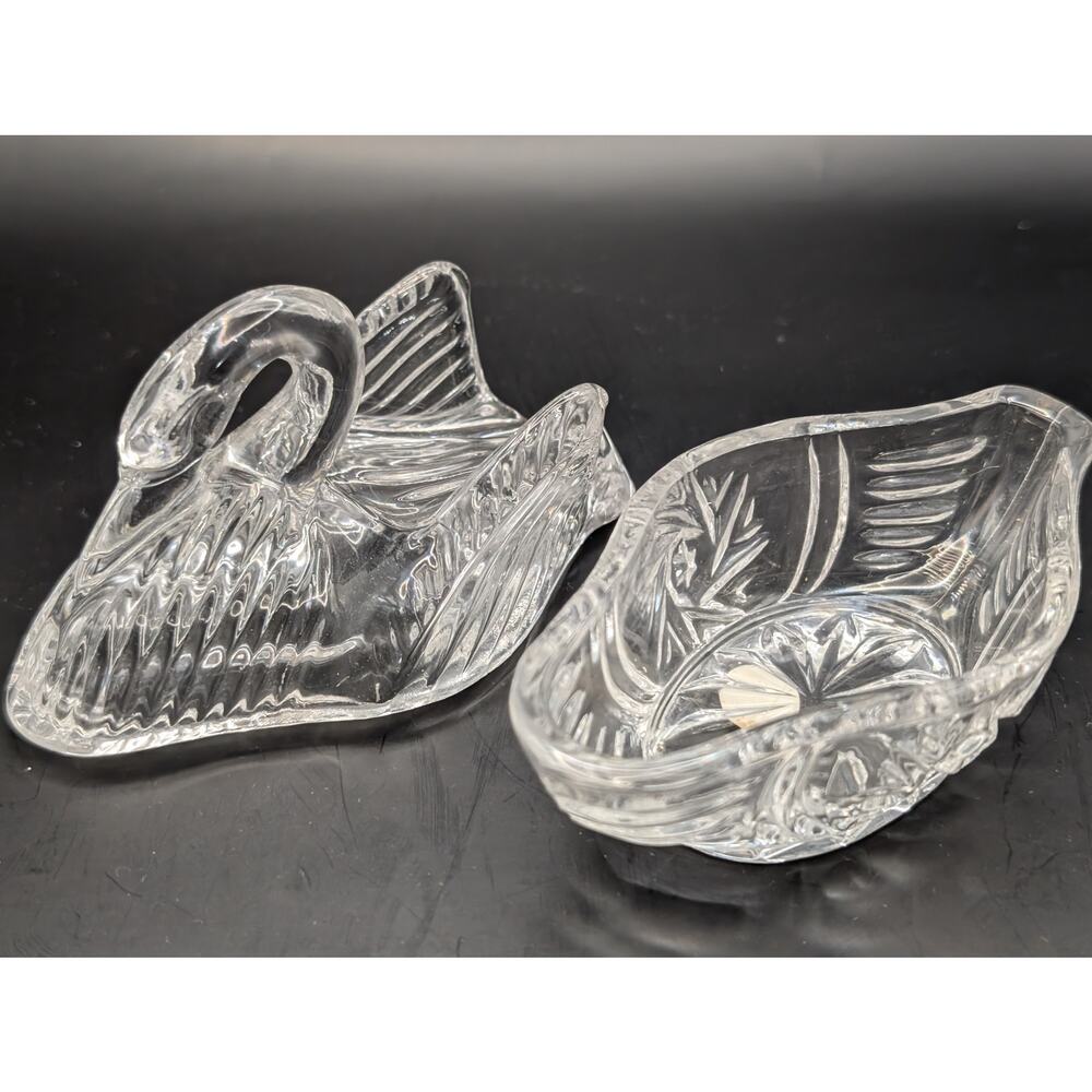 Vintage Crystal Swan Lidded Trinket Dish (24% Lead, Taiwan)